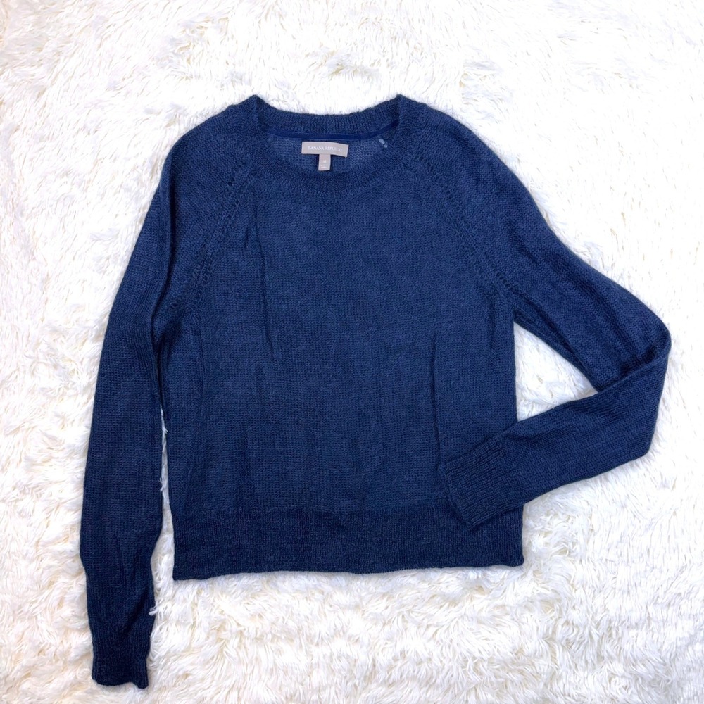 Banana Republic Sweater Womens M Blue Mohair Wool Blend Crew Neck Raglan Knit